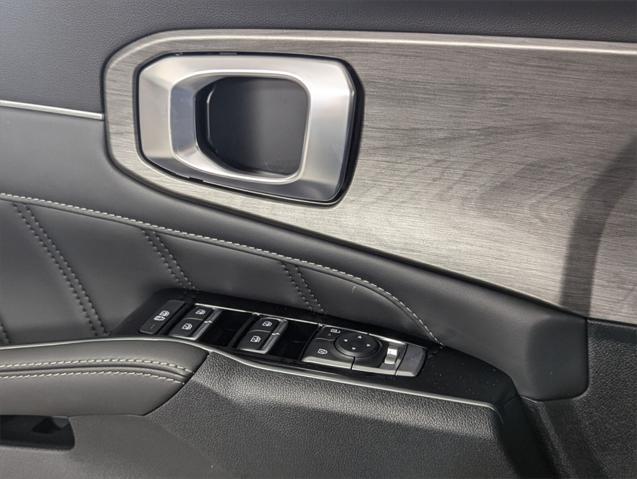 new 2025 Kia Sorento car, priced at $45,480