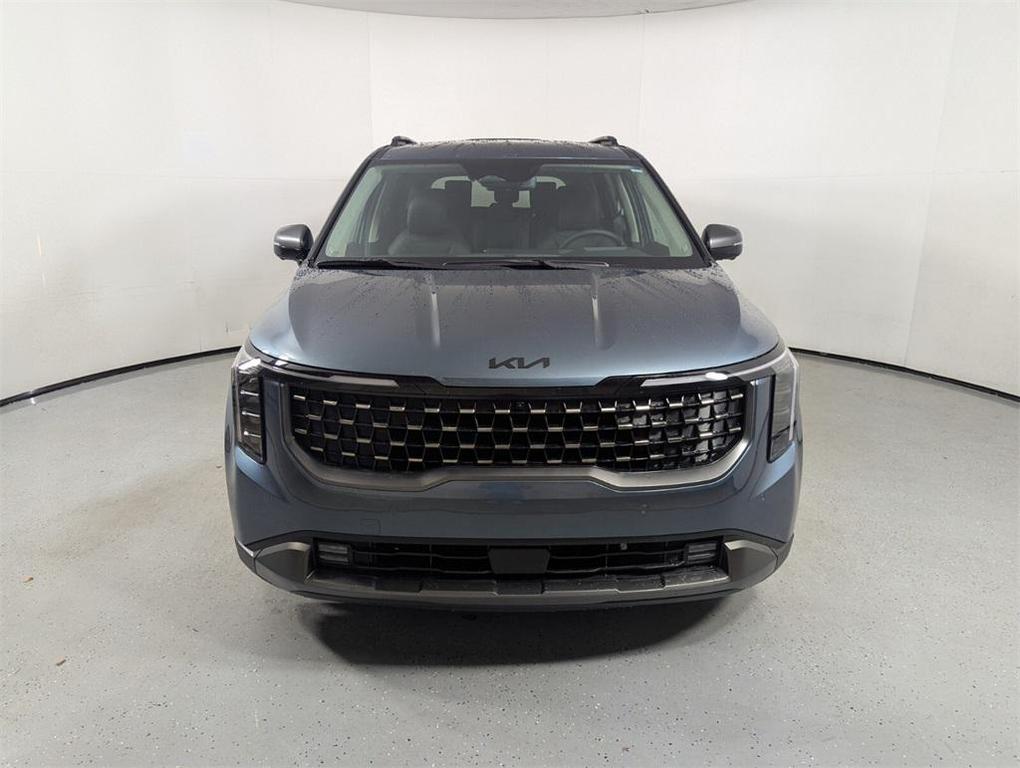 new 2025 Kia Carnival car, priced at $49,653