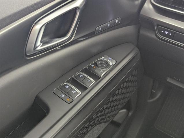 new 2025 Kia Carnival car, priced at $50,721