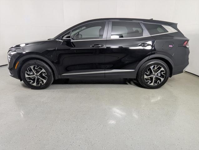 new 2025 Kia Sportage car, priced at $29,298