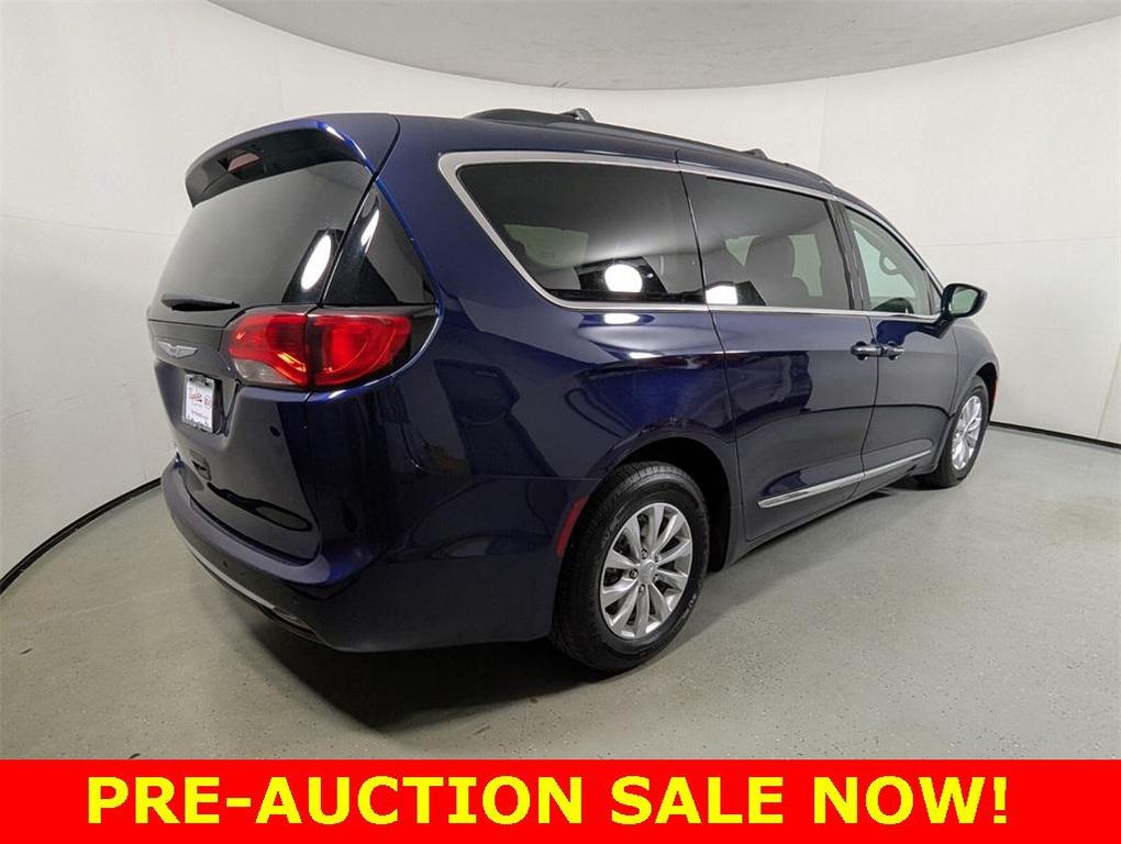 used 2017 Chrysler Pacifica car, priced at $8,995