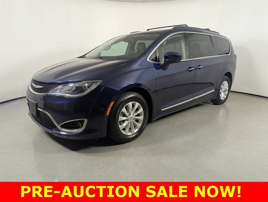 used 2017 Chrysler Pacifica car, priced at $8,995