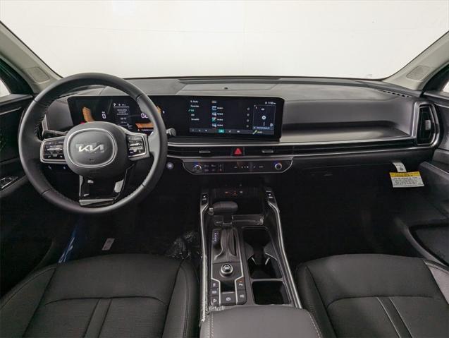new 2025 Kia Sorento car, priced at $38,500