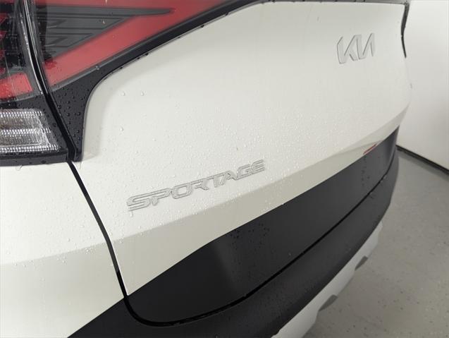 new 2025 Kia Sportage Hybrid car, priced at $36,185