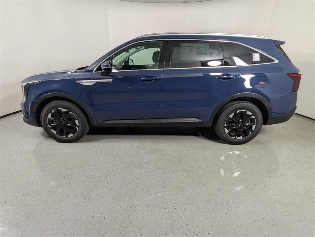 new 2025 Kia Sorento car, priced at $35,931
