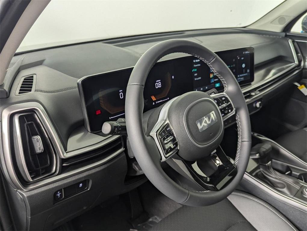 new 2025 Kia Sorento car, priced at $35,931