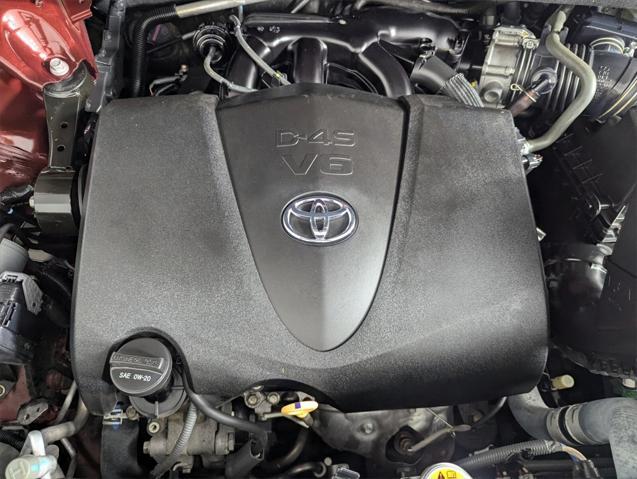 used 2019 Toyota Highlander car, priced at $25,995