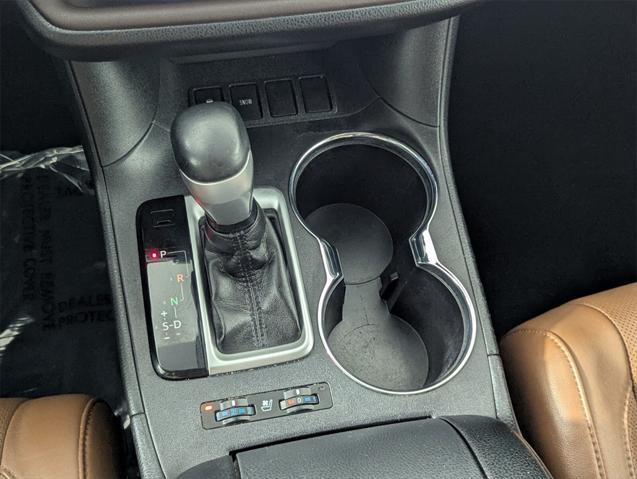 used 2019 Toyota Highlander car, priced at $25,995