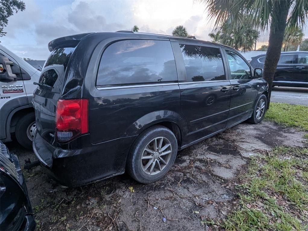 used 2014 Dodge Grand Caravan car, priced at $1,995