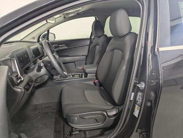 new 2025 Kia Sportage car, priced at $30,260