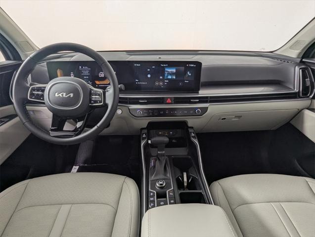 new 2025 Kia Sorento car, priced at $39,540