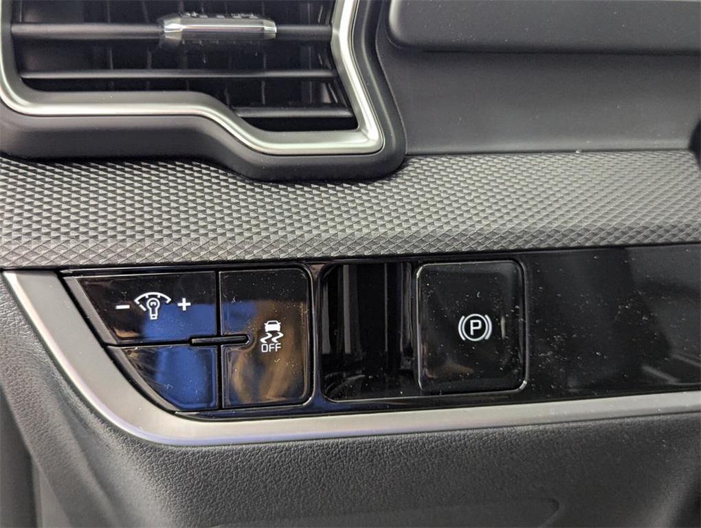 new 2025 Kia Sportage car, priced at $29,597