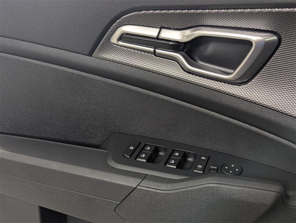 new 2025 Kia Sportage car, priced at $29,597