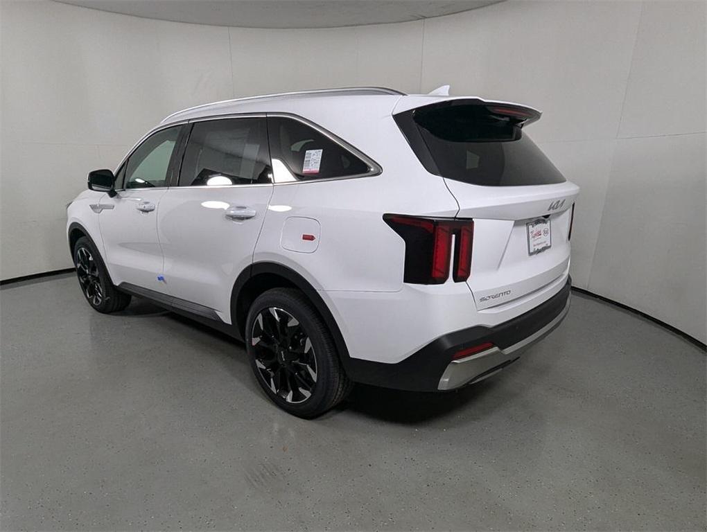 new 2025 Kia Sorento car, priced at $38,944