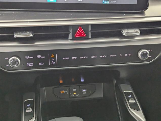new 2025 Kia Sorento car, priced at $40,619