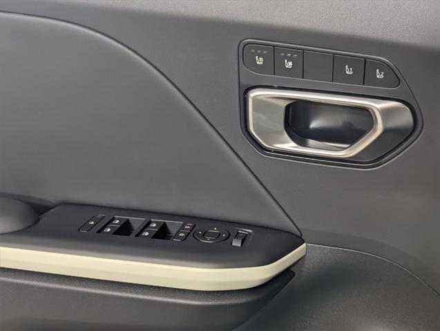 new 2025 Kia K4 car, priced at $27,113