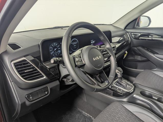 new 2025 Kia Seltos car, priced at $30,850