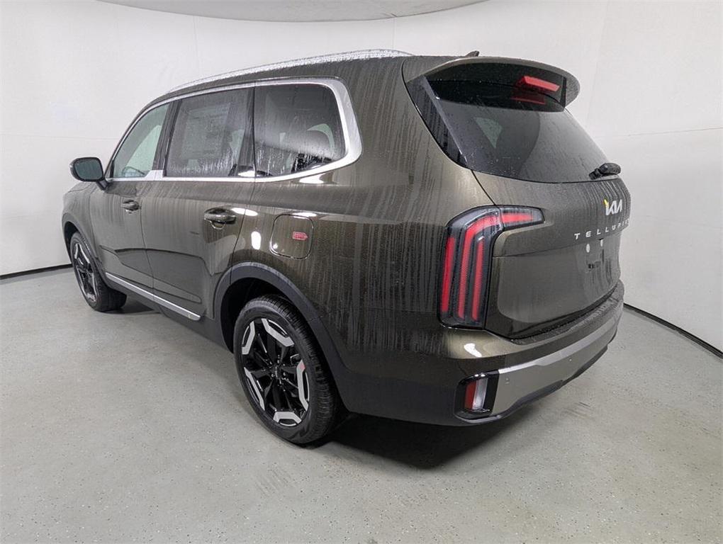 new 2025 Kia Telluride car, priced at $43,194