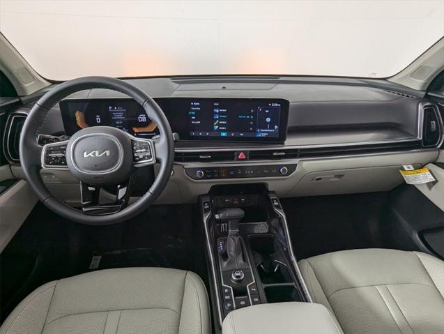 new 2025 Kia Sorento car, priced at $39,553