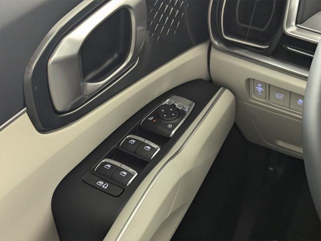 new 2025 Kia Sorento car, priced at $39,553