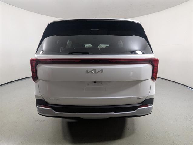 new 2026 Kia Carnival Hybrid car, priced at $45,385