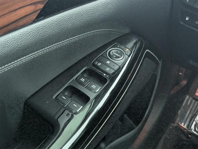 used 2017 Kia Cadenza car, priced at $9,991