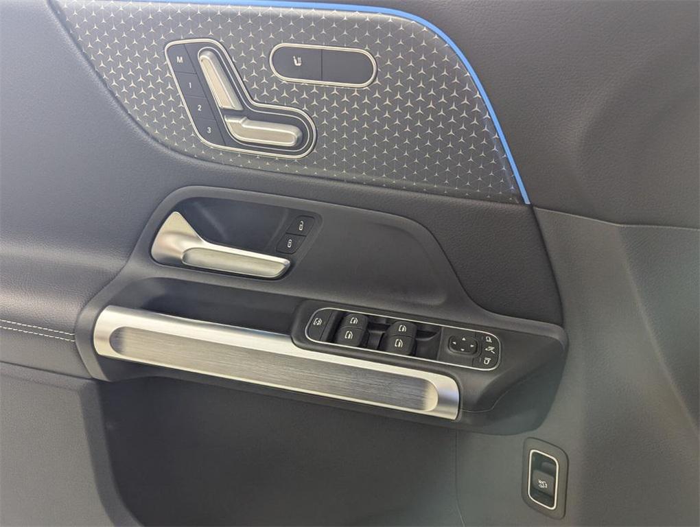 used 2025 Mercedes-Benz GLB 250 car, priced at $38,995