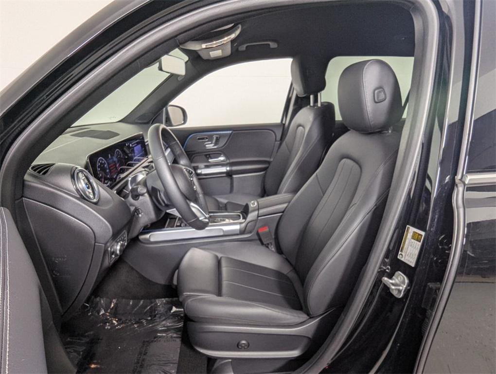 used 2025 Mercedes-Benz GLB 250 car, priced at $38,995