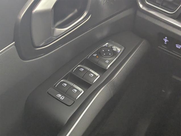 new 2025 Kia Sorento Hybrid car, priced at $38,646