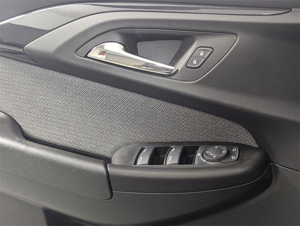 used 2023 Chevrolet TrailBlazer car, priced at $20,991