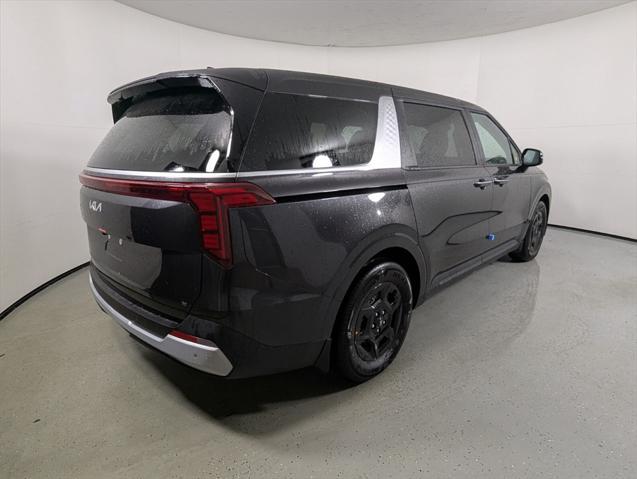 new 2025 Kia Carnival car, priced at $38,646