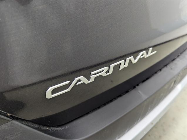 new 2025 Kia Carnival car, priced at $38,646