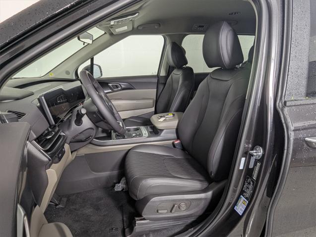 new 2025 Kia Carnival car, priced at $38,646