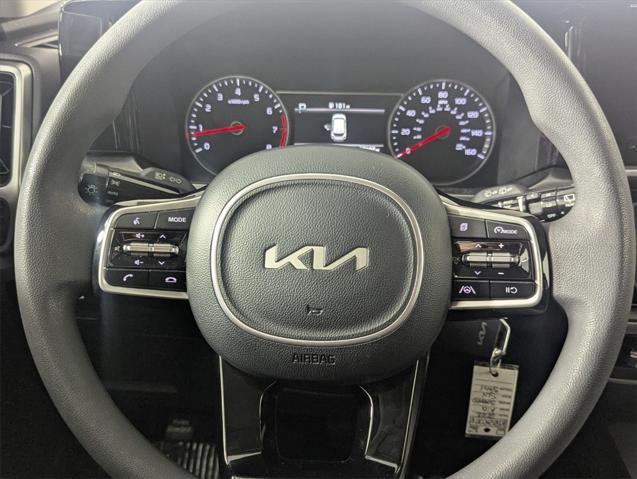 used 2022 Kia Sorento car, priced at $25,995