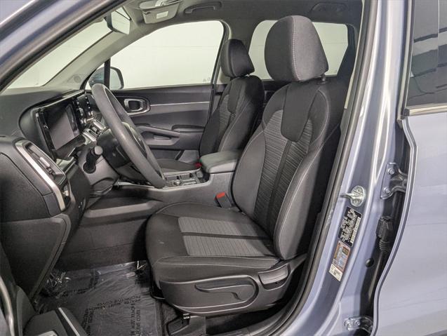 used 2022 Kia Sorento car, priced at $25,995