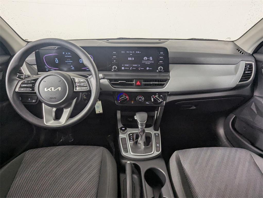 used 2025 Kia Seltos car, priced at $22,991