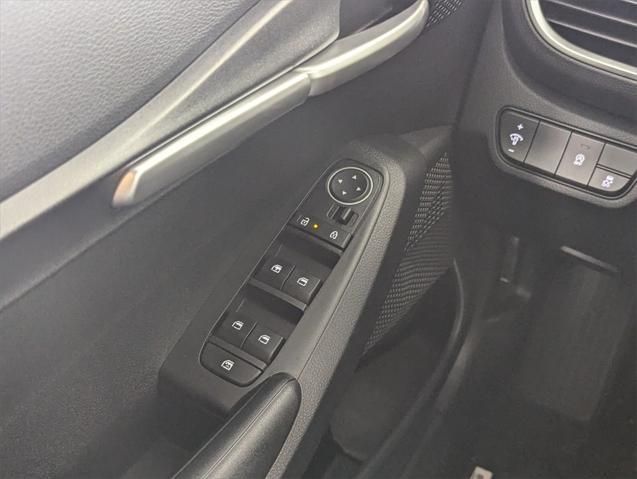 new 2025 Kia Seltos car, priced at $26,117