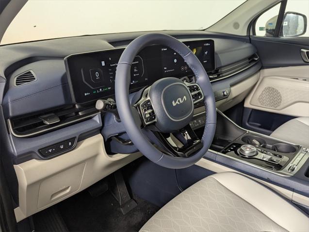 new 2025 Kia Carnival Hybrid car, priced at $50,235