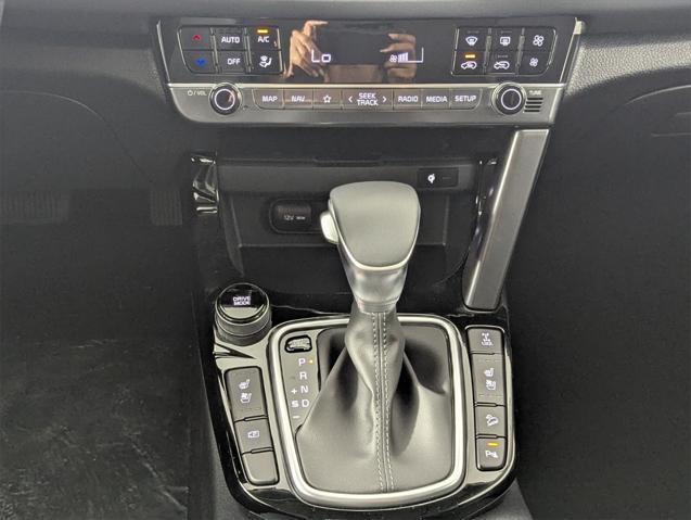 new 2025 Kia Seltos car, priced at $31,896