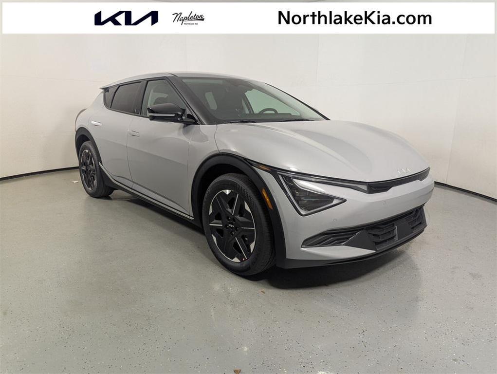 new 2025 Kia EV6 car, priced at $38,580