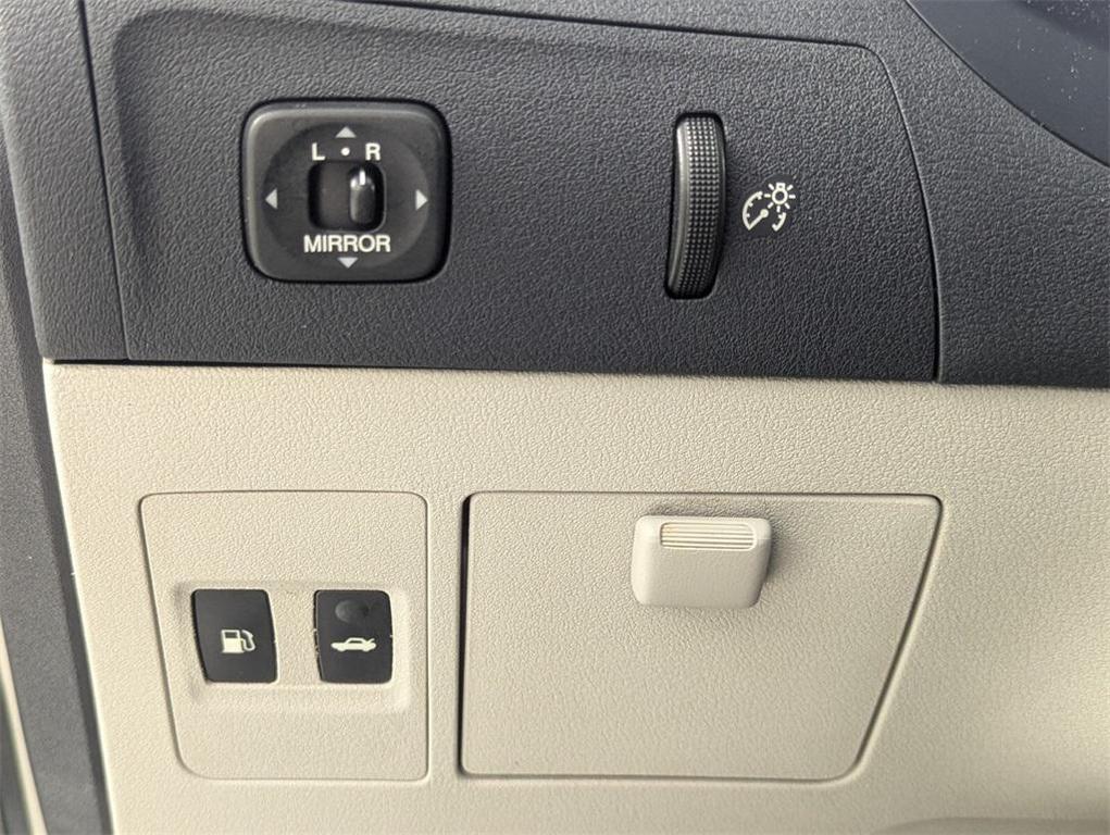 used 2008 Lexus ES 350 car, priced at $3,991