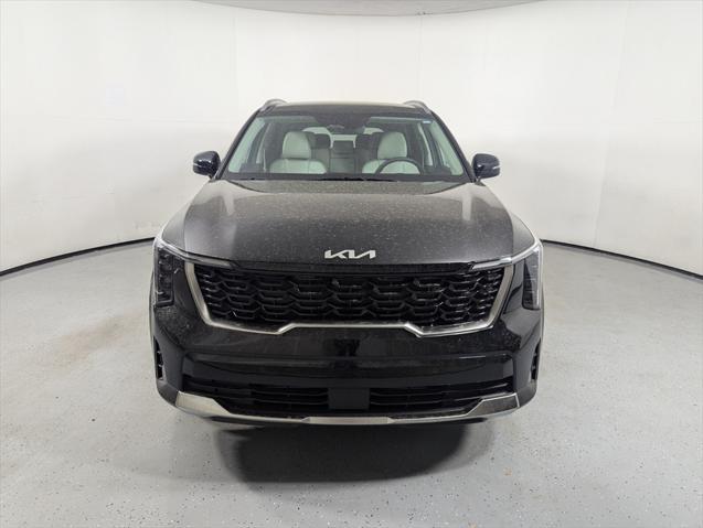 new 2025 Kia Sorento car, priced at $38,180