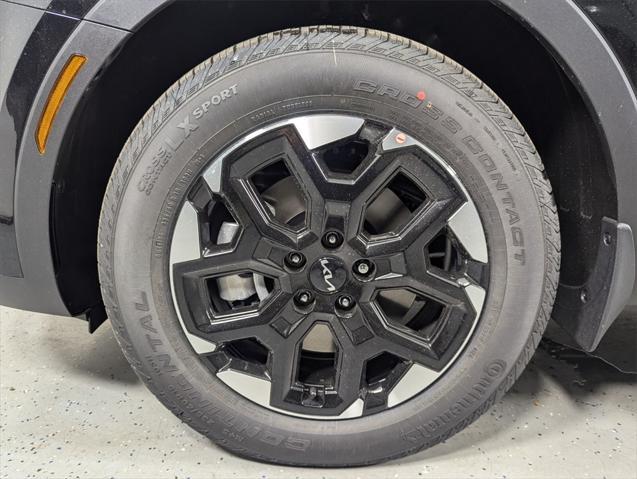 new 2025 Kia Sorento car, priced at $38,180