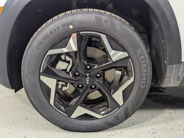 new 2025 Kia Seltos car, priced at $28,545