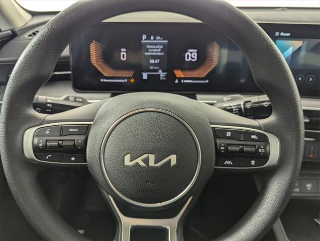 new 2025 Kia K5 car, priced at $29,275