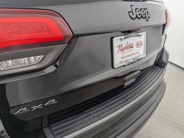 used 2019 Jeep Grand Cherokee car, priced at $27,394