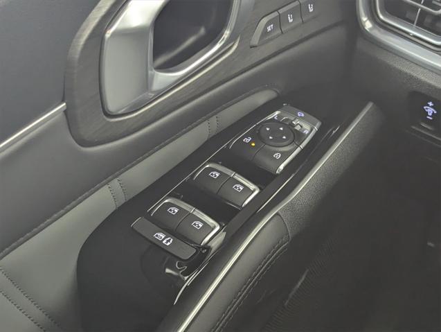 new 2025 Kia Sorento car, priced at $46,836