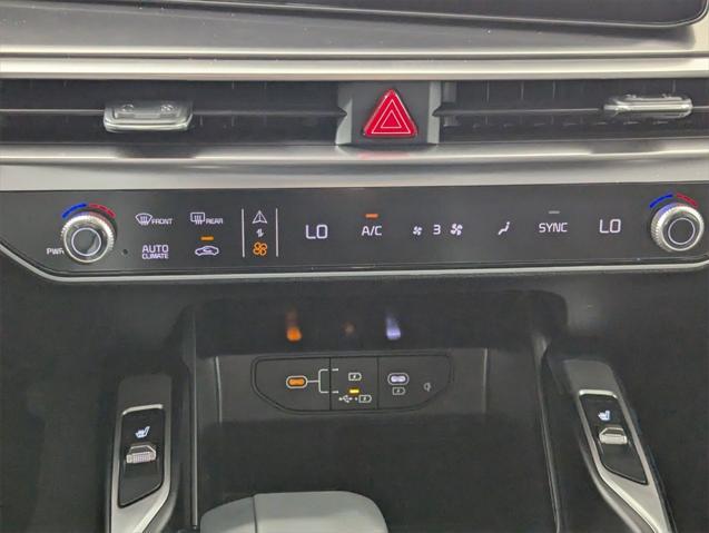 new 2025 Kia Sorento car, priced at $41,875