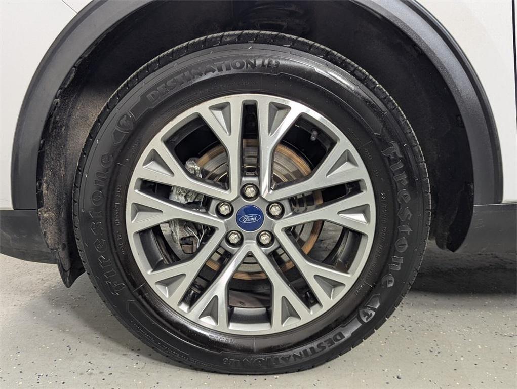 used 2022 Ford Escape car, priced at $12,995