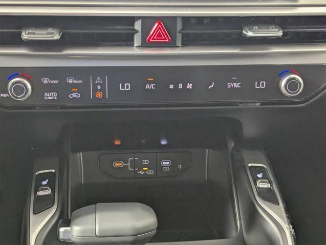 new 2025 Kia Sorento car, priced at $37,375